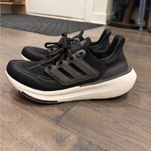 Women’s Ultraboost Light Sneakers